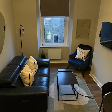Skene Square Apartment-3